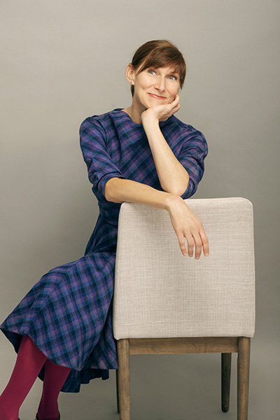 Headshot of Catherine Walworth.